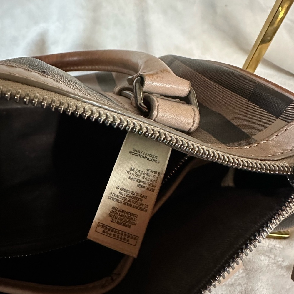 Smoked checked coated canvas Burberry authentic Small Chester check Boston bag. - Picture 11 of 16